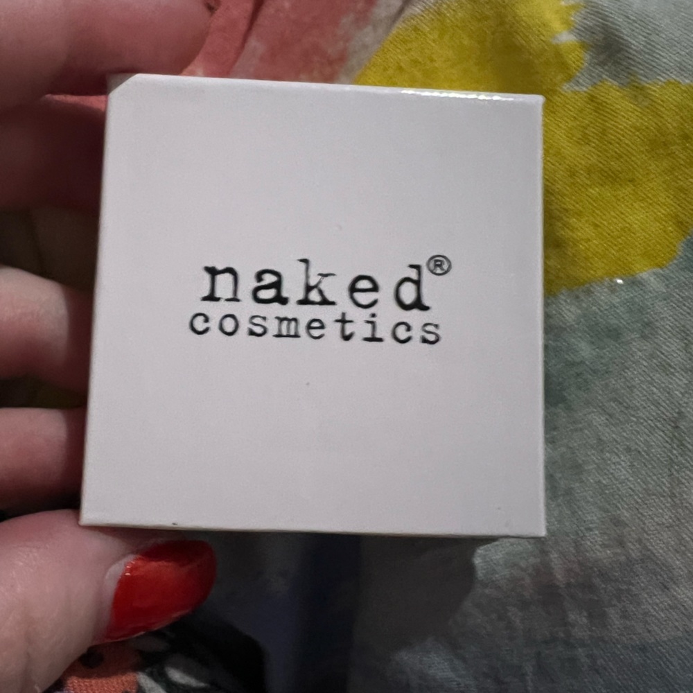 Naked cosmetics eye shadow
